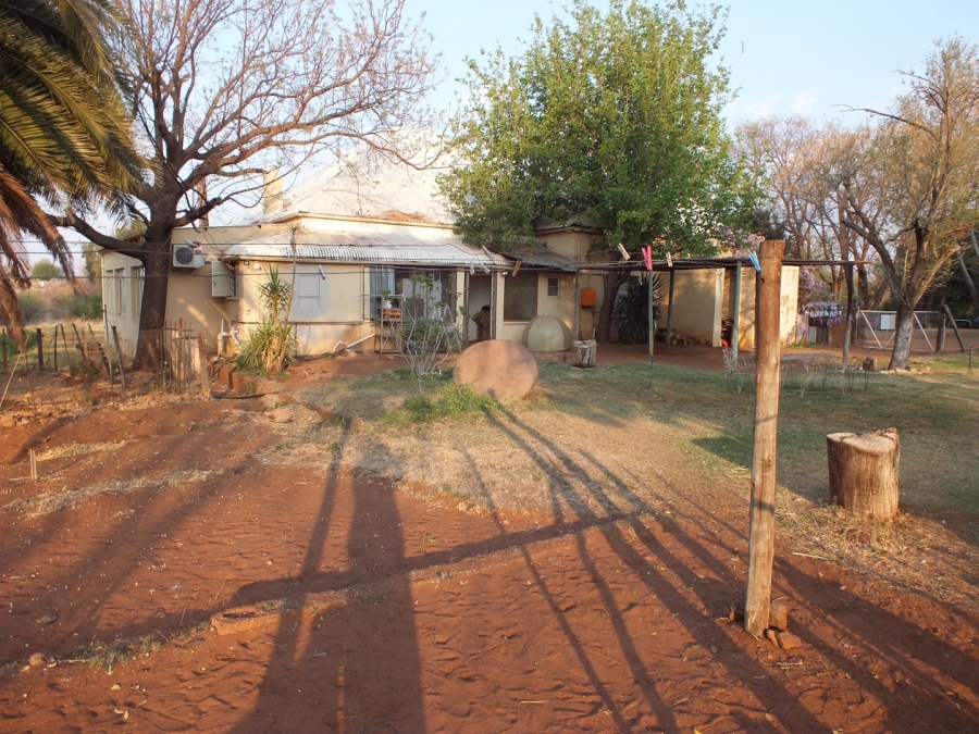 5 Bedroom Property for Sale in Kuruman Northern Cape